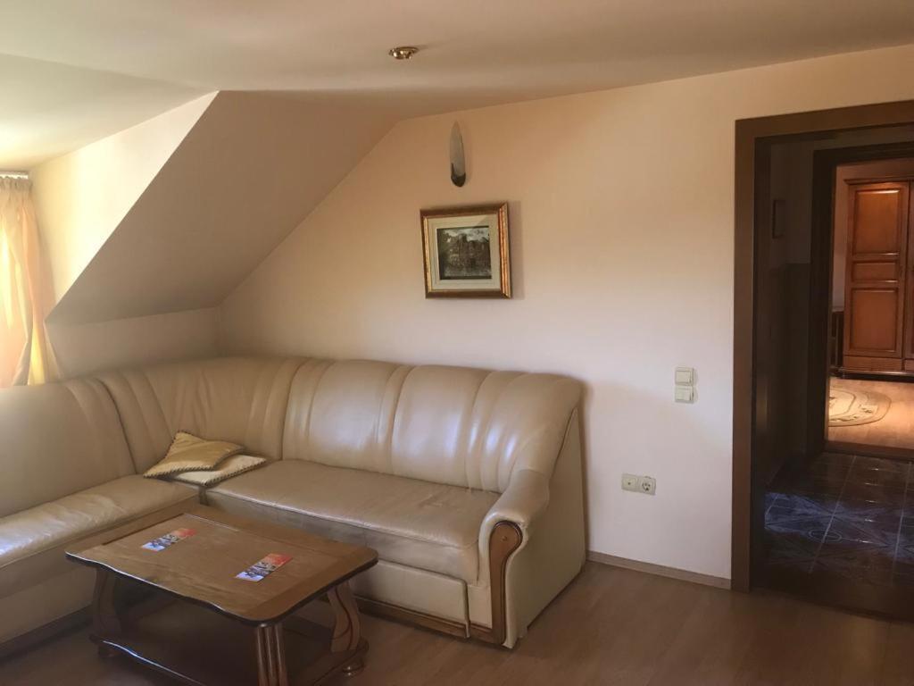 Hotel Cosmos Campulung Moldovenesc Luaran gambar