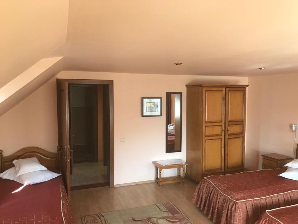 Hotel Cosmos Campulung Moldovenesc Luaran gambar